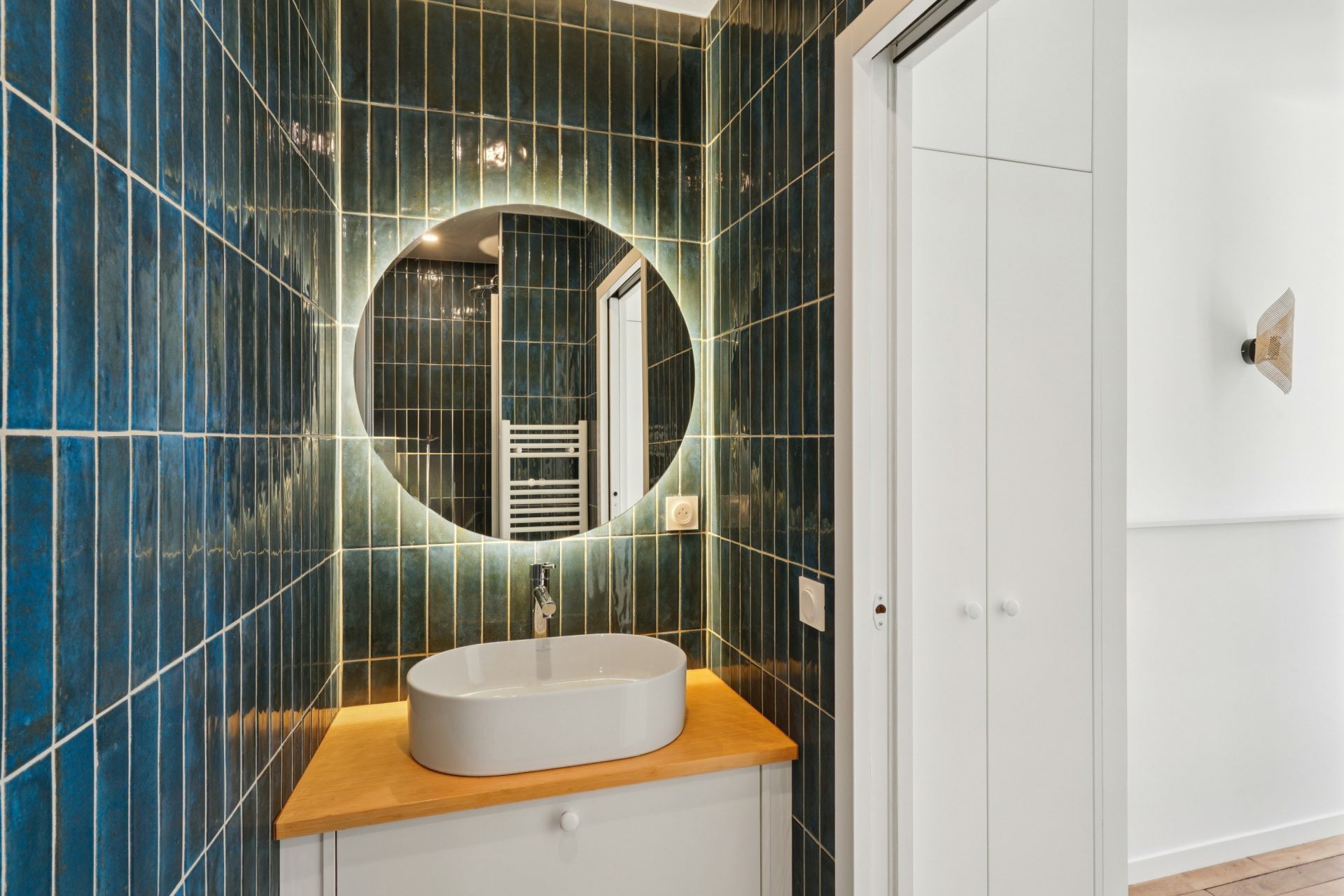 luxury apartment 3 Rooms for sale on PARIS (75116)