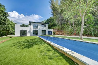 Location Maison contemporaine Roquevaire 5 Pièces 174 m²