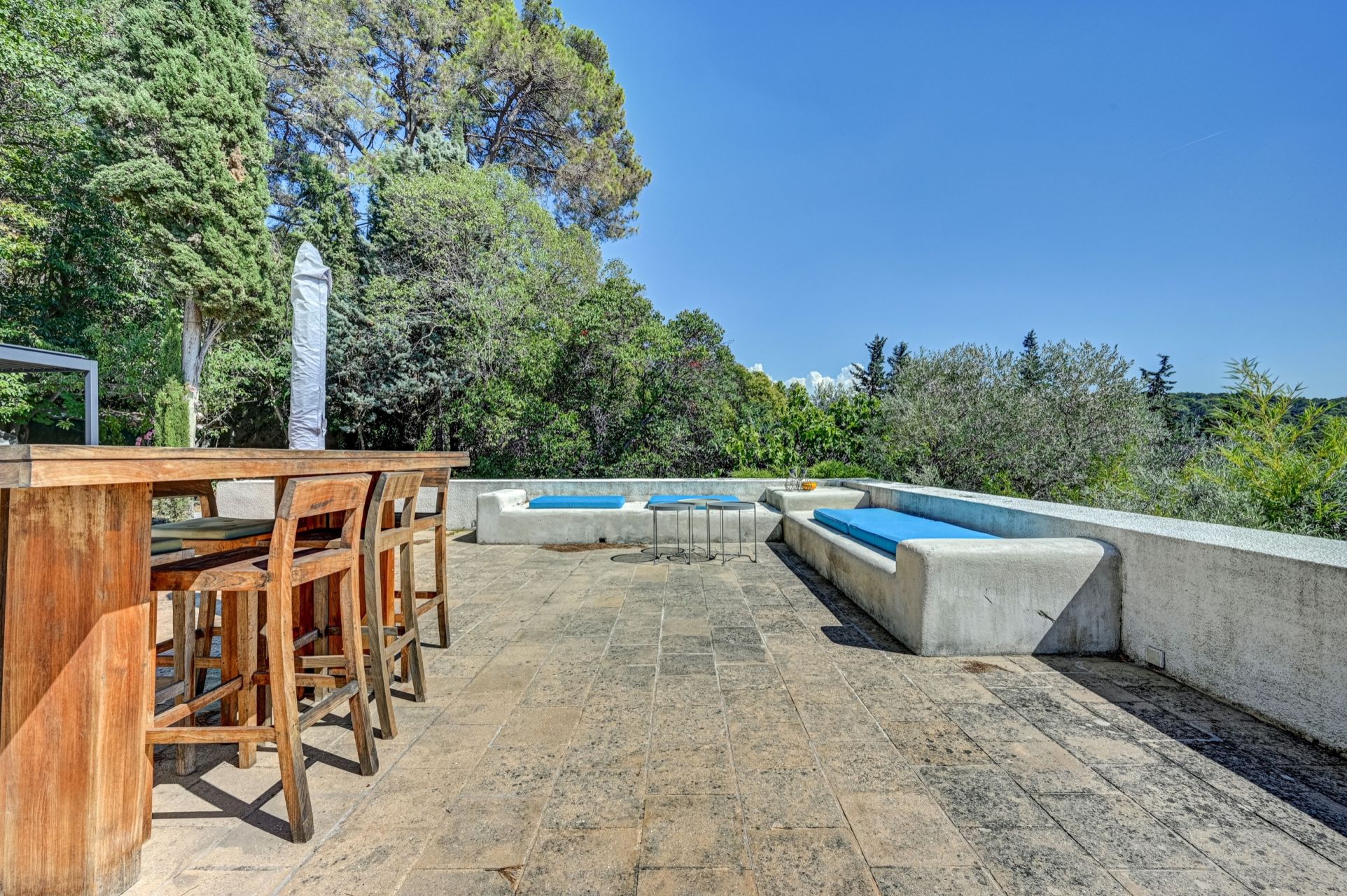 maison de luxe 6 Pièces en location sur AIX EN PROVENCE (13100)