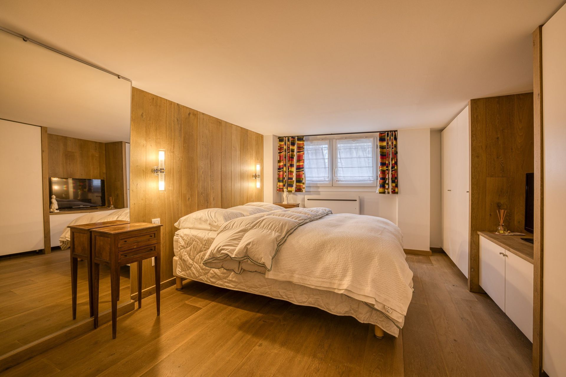 luxury apartment 8 Rooms for sale on VEYRIER DU LAC (74290)