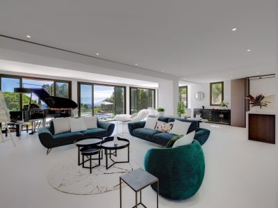 Sale Luxury villa Vallauris 4 Rooms 235 m²