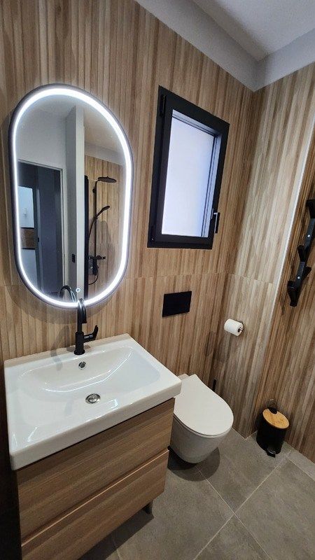luxury house 6 Rooms for sale on PLOUHINEC (29780)