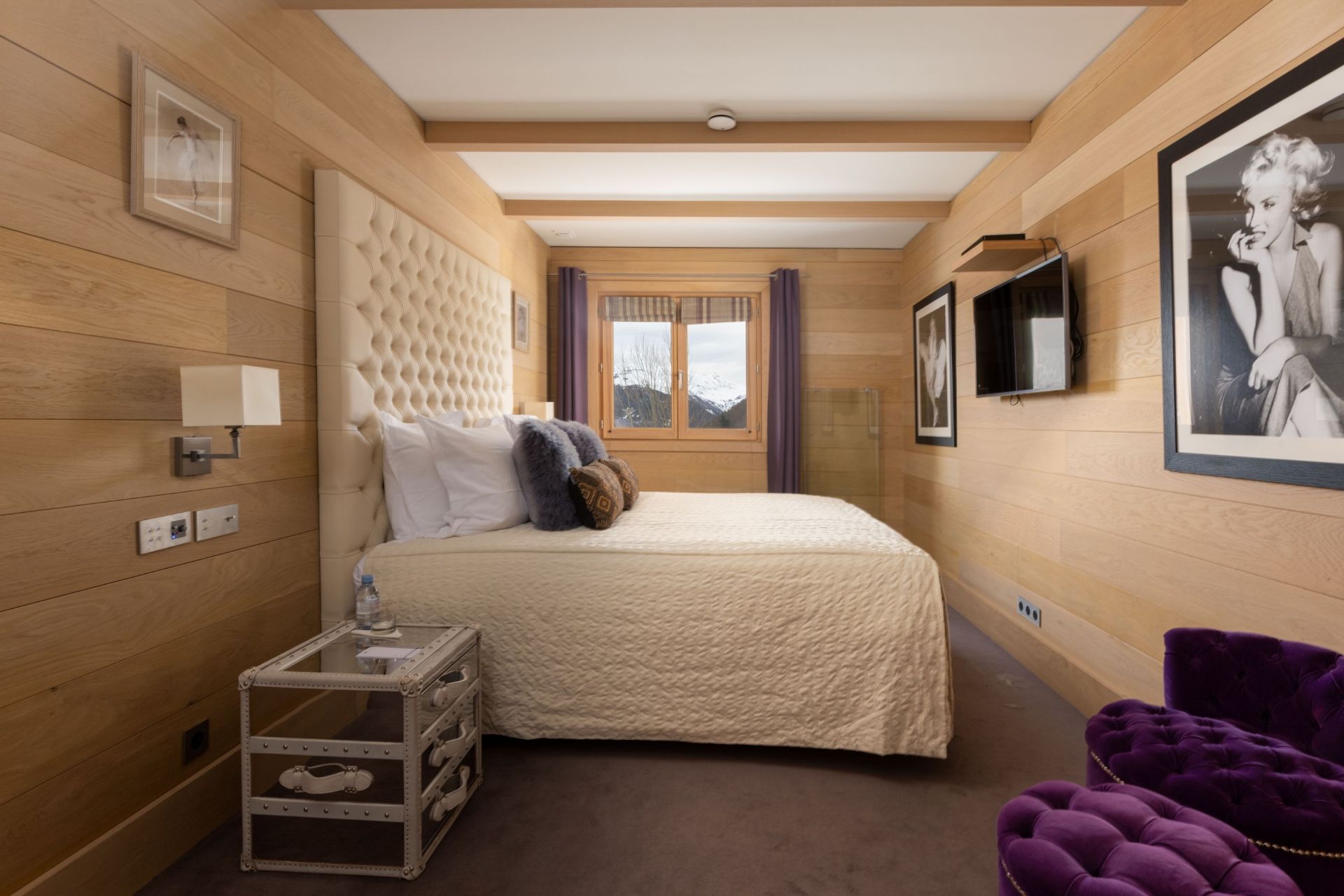 luxury chalet 9 Rooms for seasonal rent on COURCHEVEL (73120)