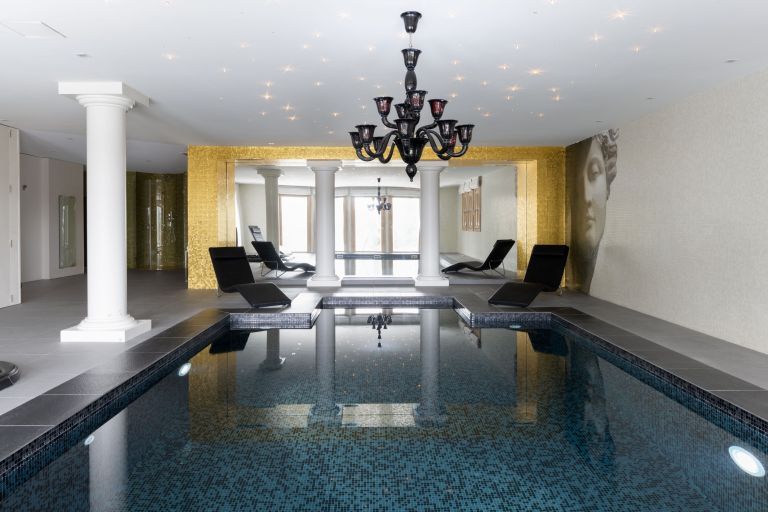 chalet de luxe 9 Pièces en location saisonnière sur COURCHEVEL (73120)