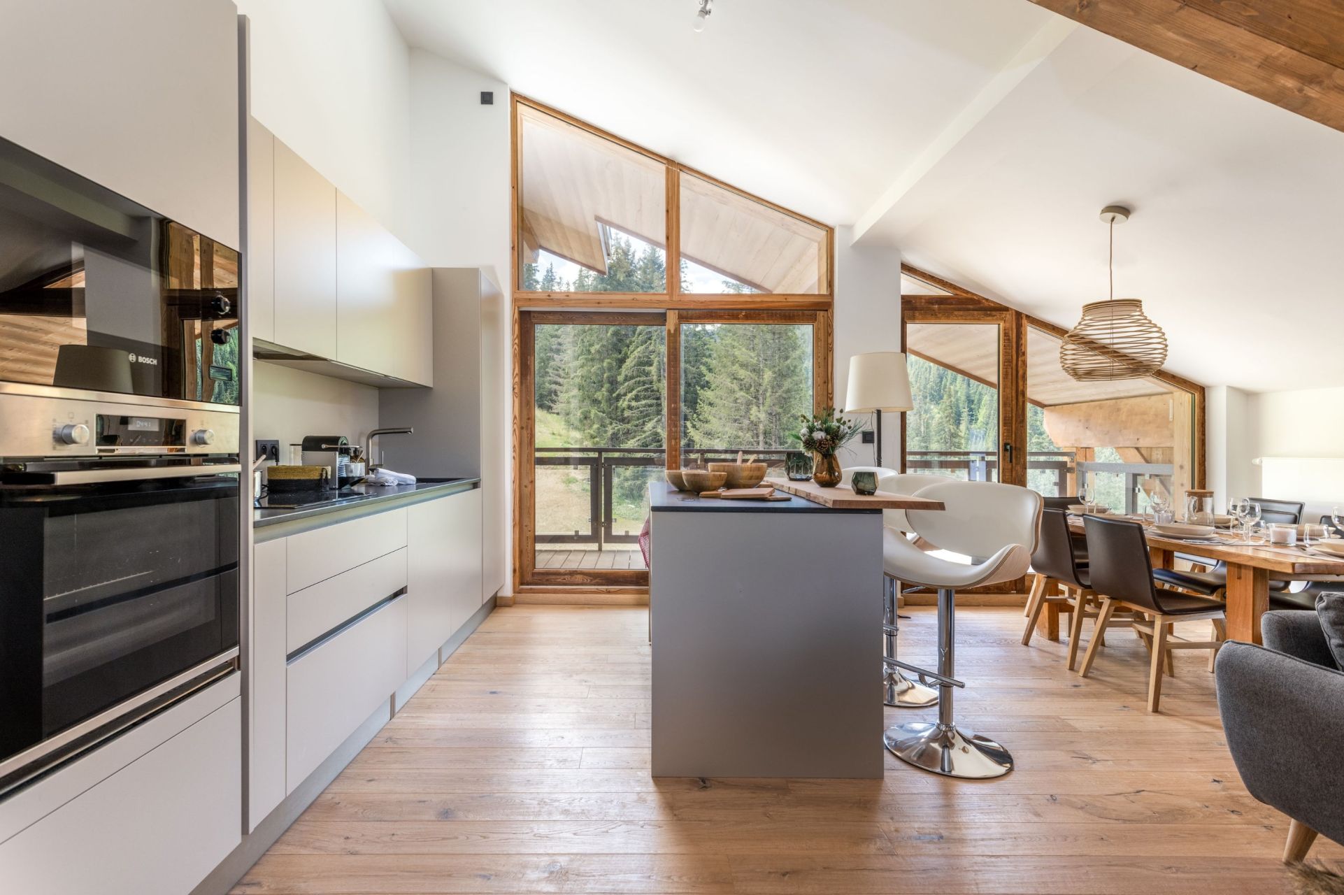 luxury apartment 4 Rooms for seasonal rent on COURCHEVEL MORIOND (73120)