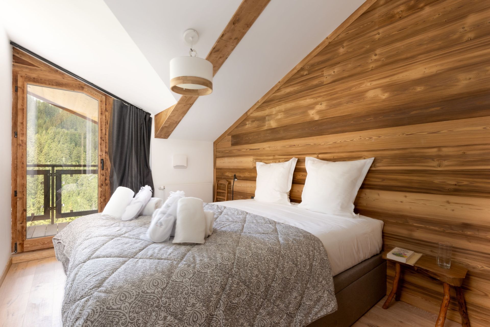 luxury apartment 4 Rooms for seasonal rent on COURCHEVEL MORIOND (73120)