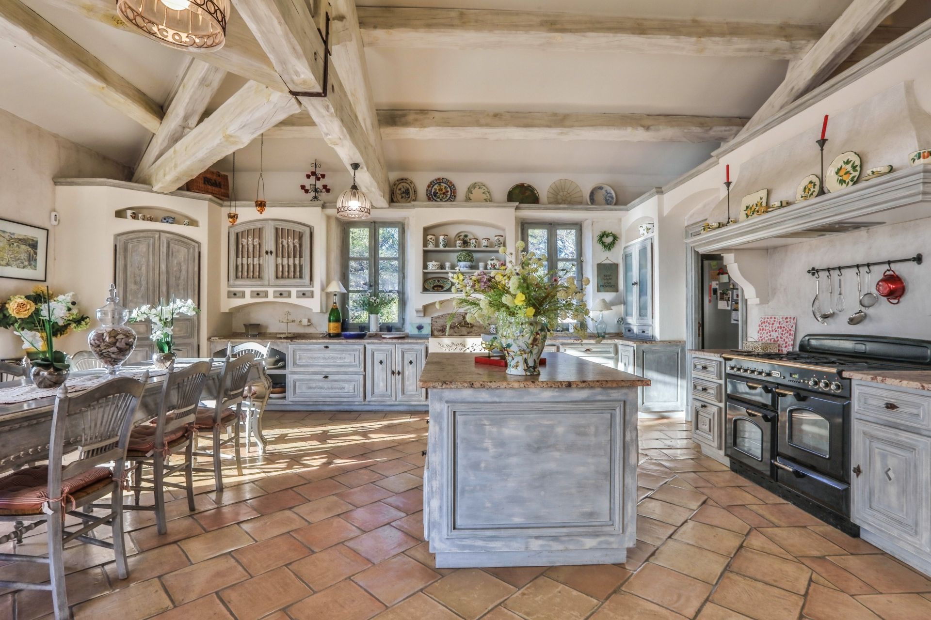 maison de luxe 7 Pièces en vente sur SAUMANE DE VAUCLUSE (84800)