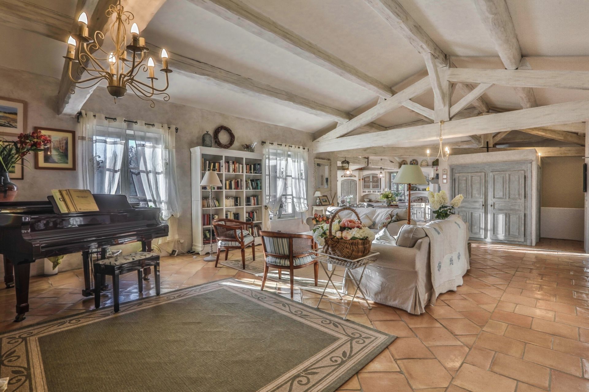 maison de luxe 7 Pièces en vente sur SAUMANE DE VAUCLUSE (84800)