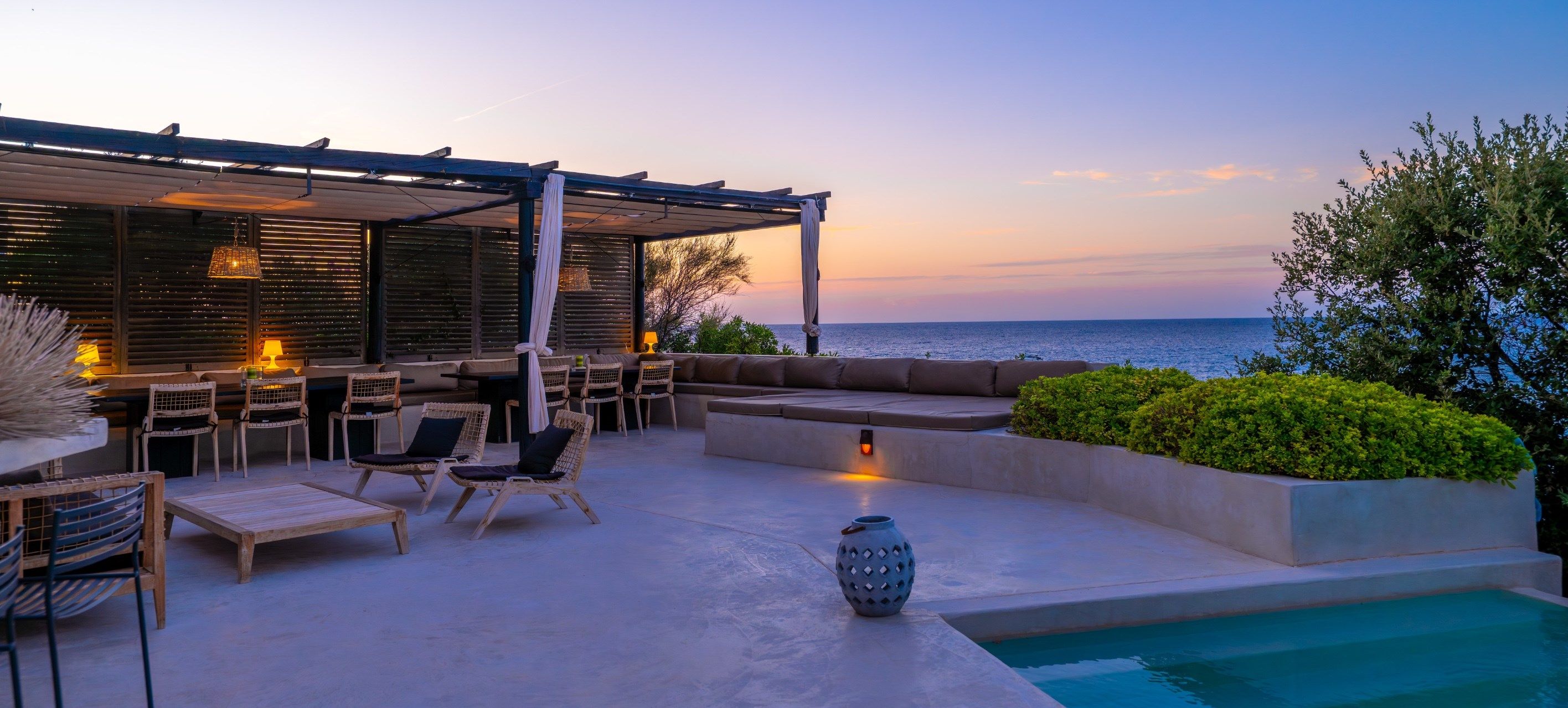 luxury villa 8 Rooms for sale on MONTICELLO (20220)