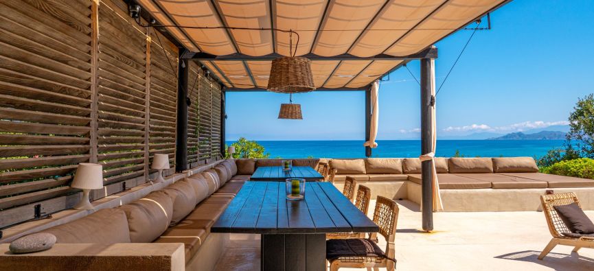 luxury villa 8 Rooms for sale on MONTICELLO (20220)