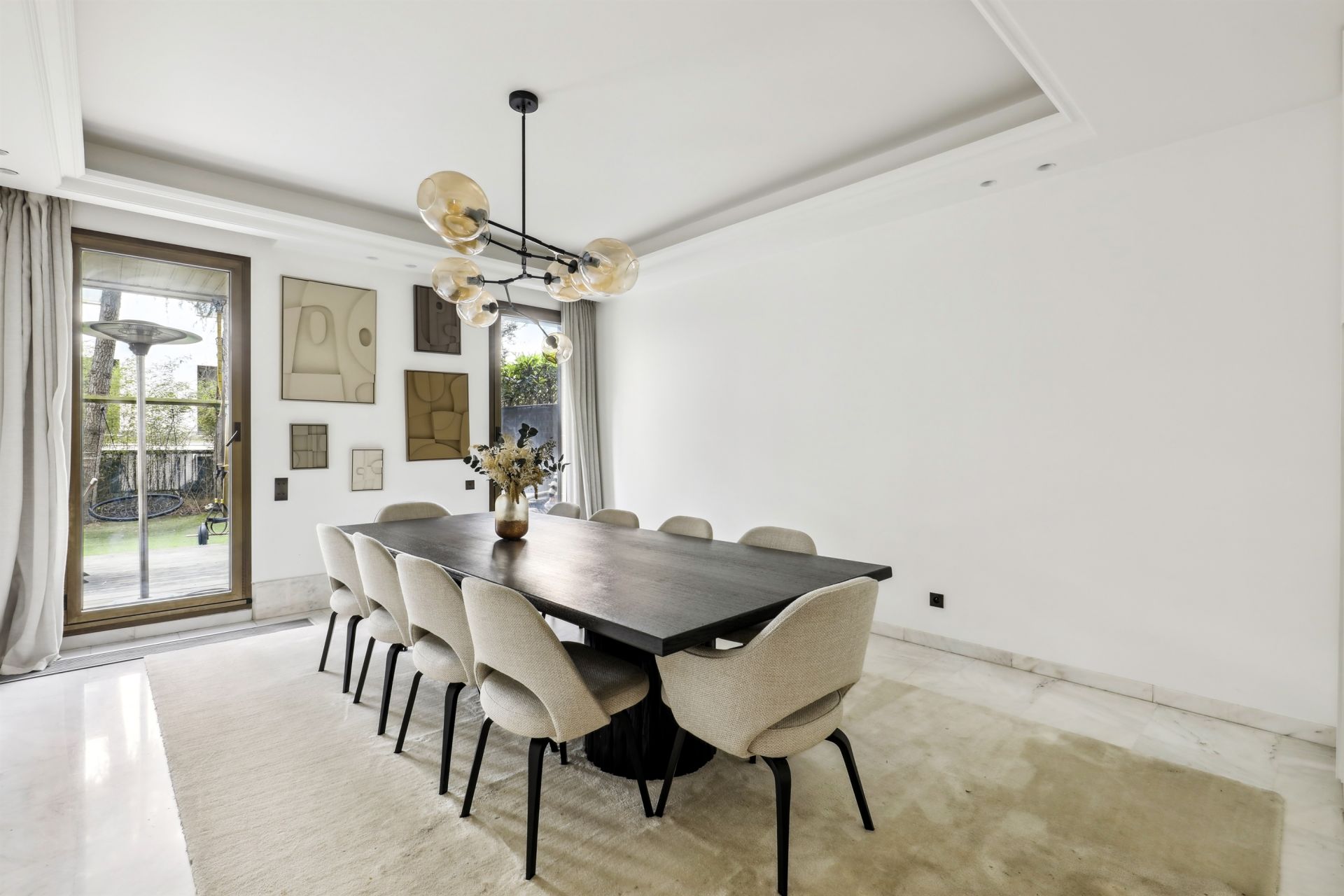 luxury apartment 6 Rooms for sale on NEUILLY SUR SEINE (92200)