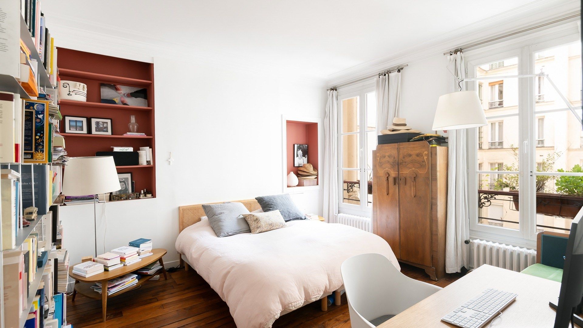 luxury apartment 4 Rooms for sale on PARIS (75009)