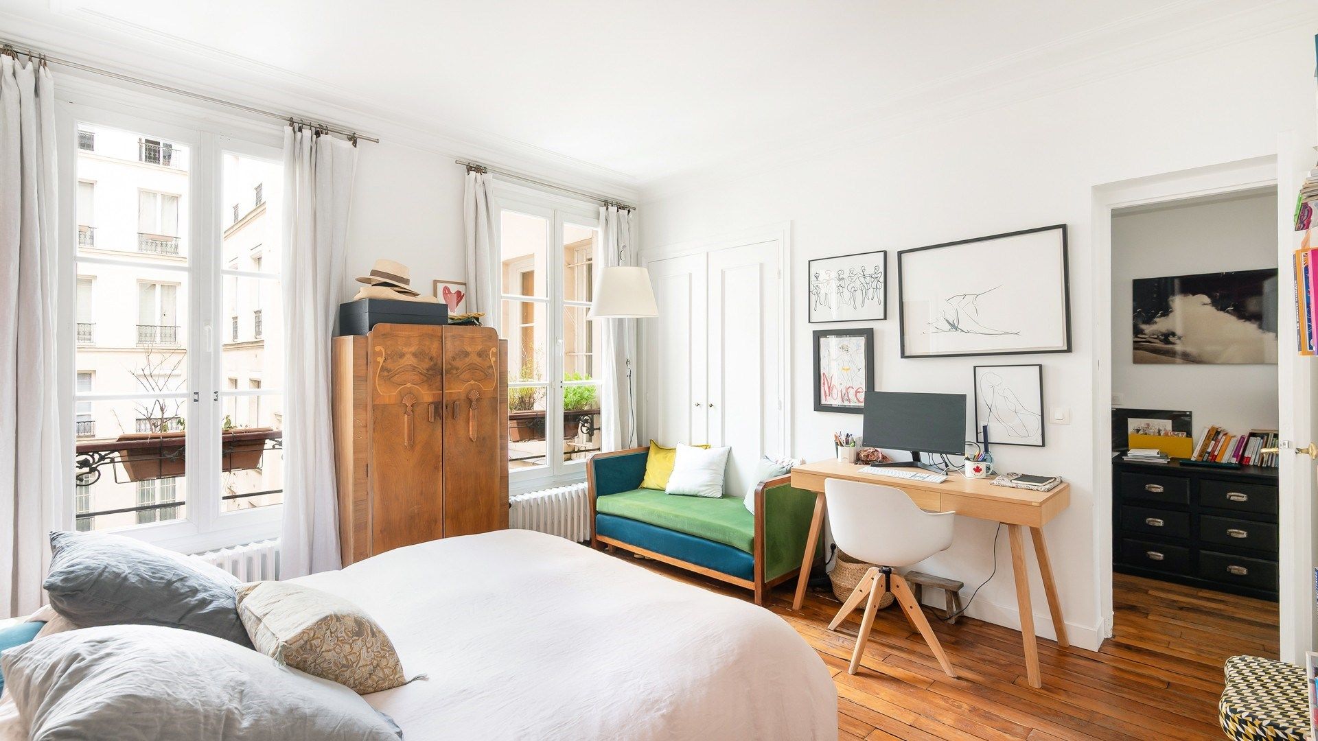 luxury apartment 4 Rooms for sale on PARIS (75009)