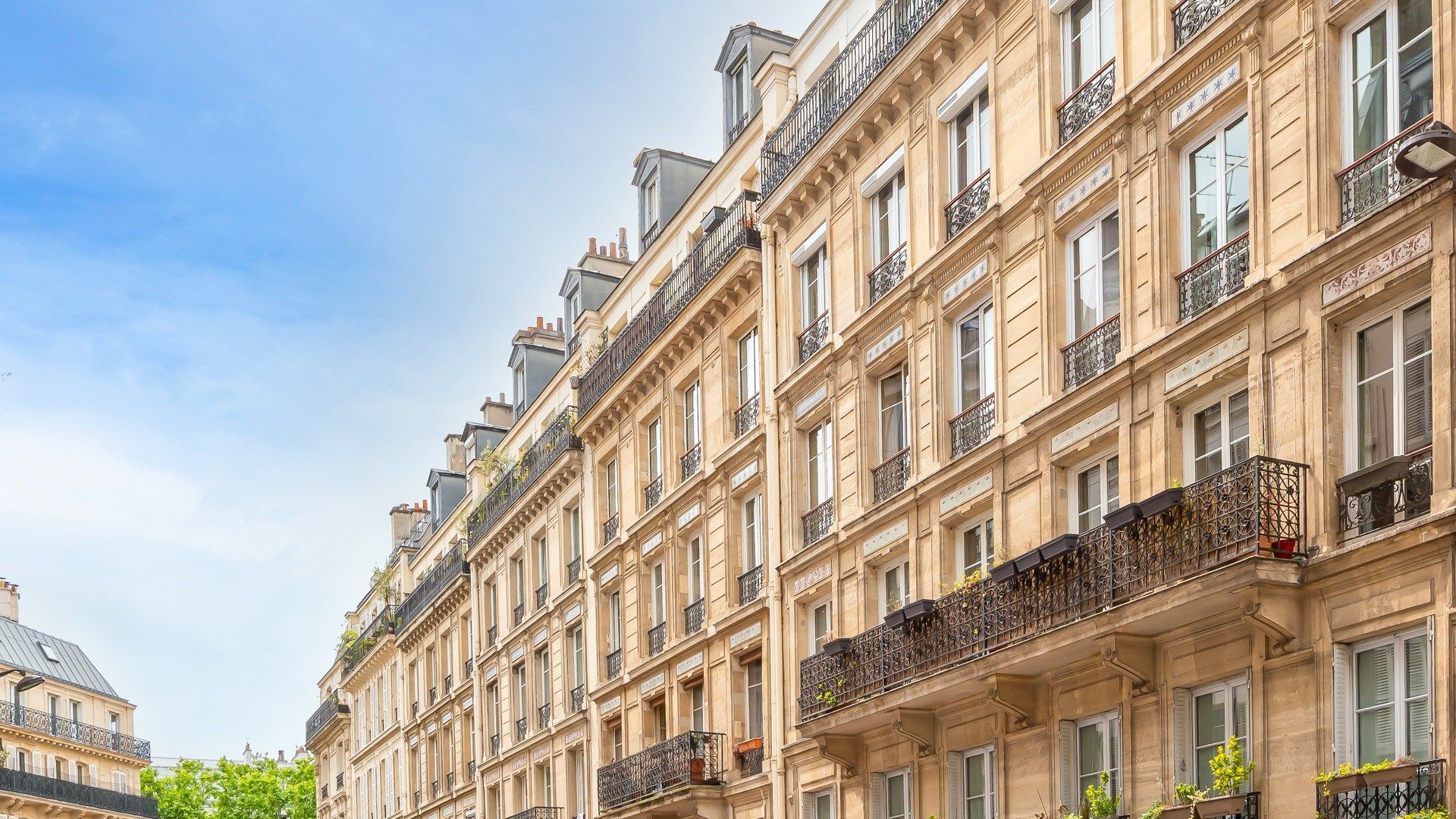 luxury apartment 4 Rooms for sale on PARIS (75009)