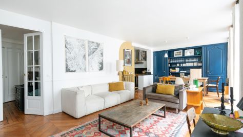 Sale Luxury apartment Paris 9 4 Rooms 106 m²