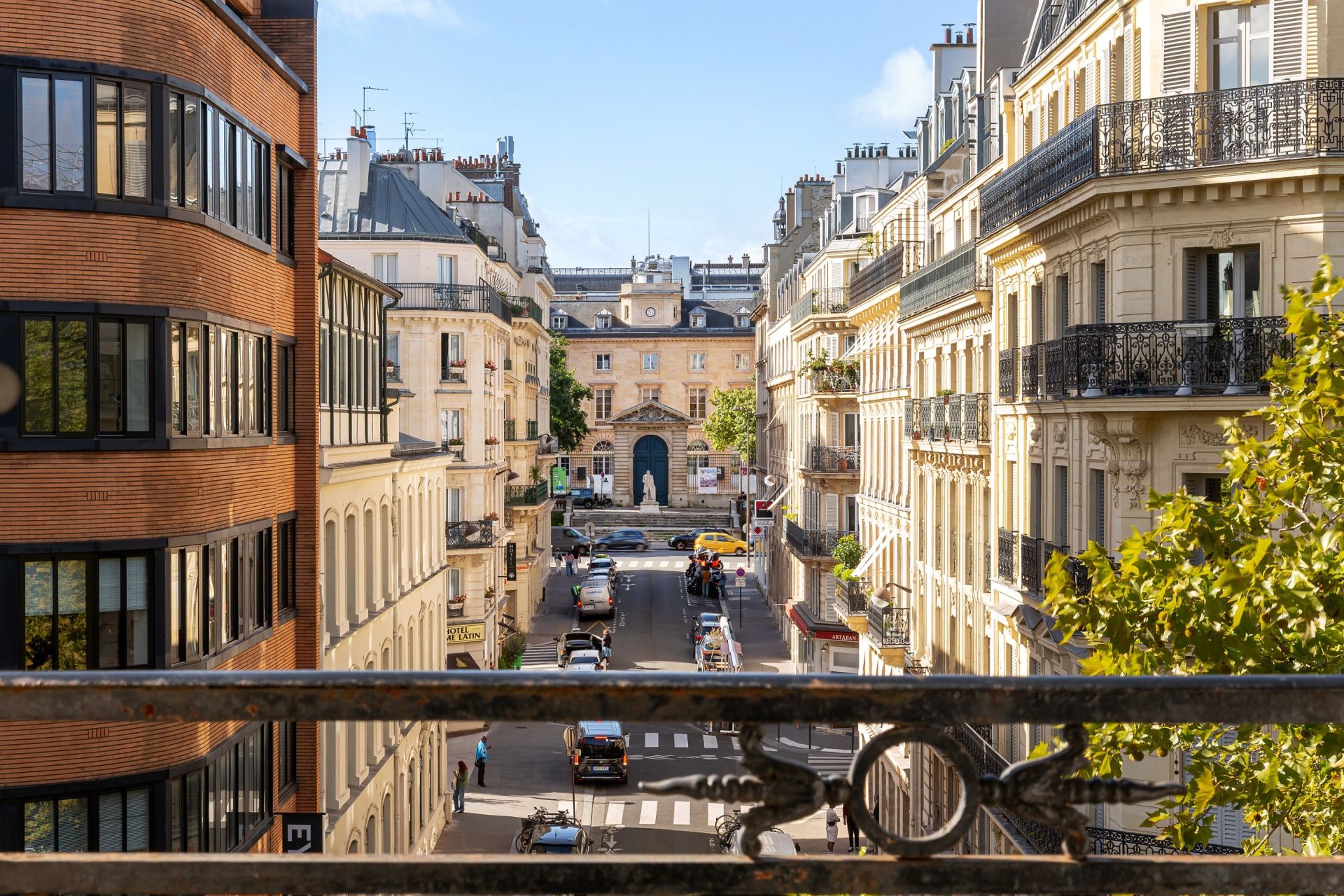 luxury apartment 6 Rooms for sale on PARIS (75005)