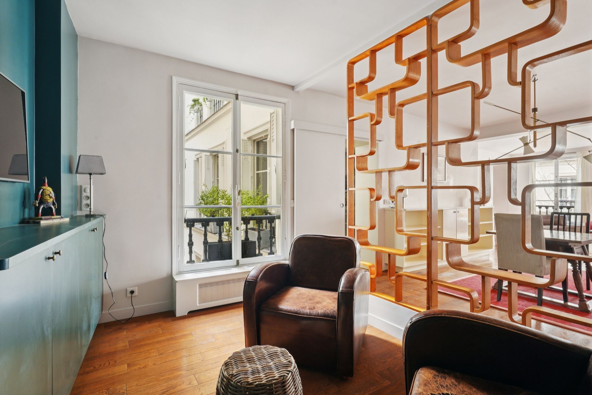 luxury apartment 5 Rooms for sale on PARIS (75007)