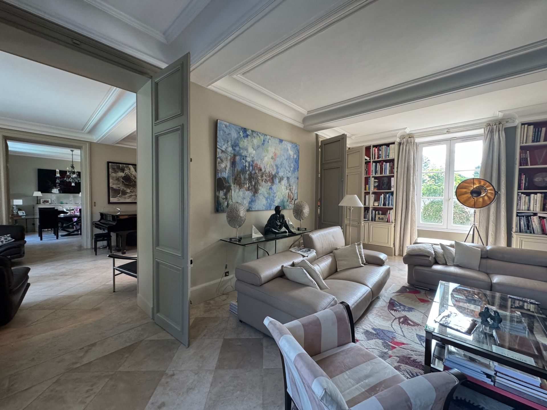 luxury house 10 Rooms for sale on OLIVET (45160)