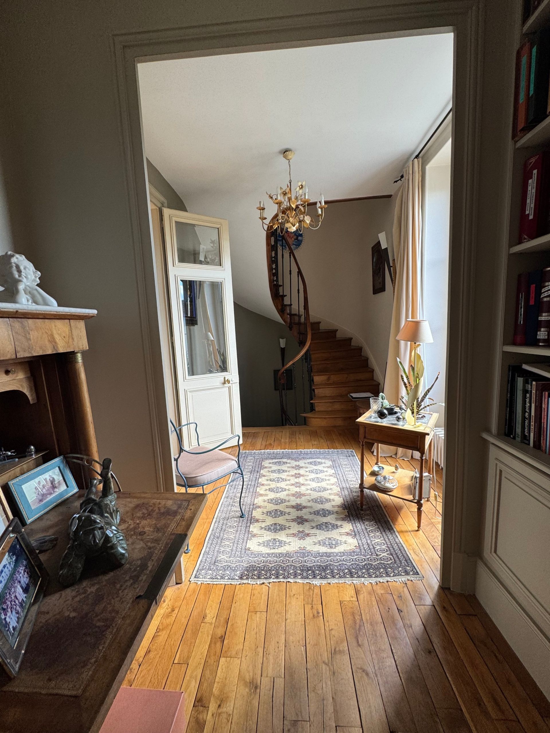 luxury house 10 Rooms for sale on OLIVET (45160)
