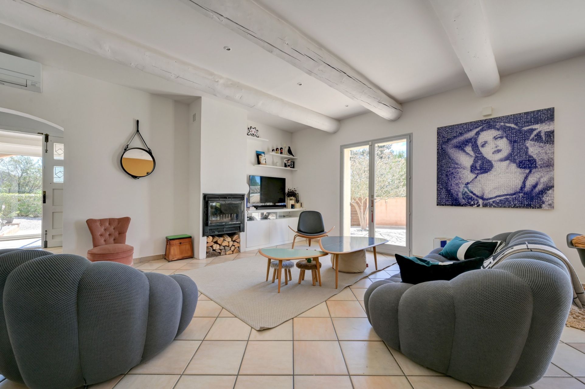 luxury house 5 Rooms for sale on AIX EN PROVENCE (13100)