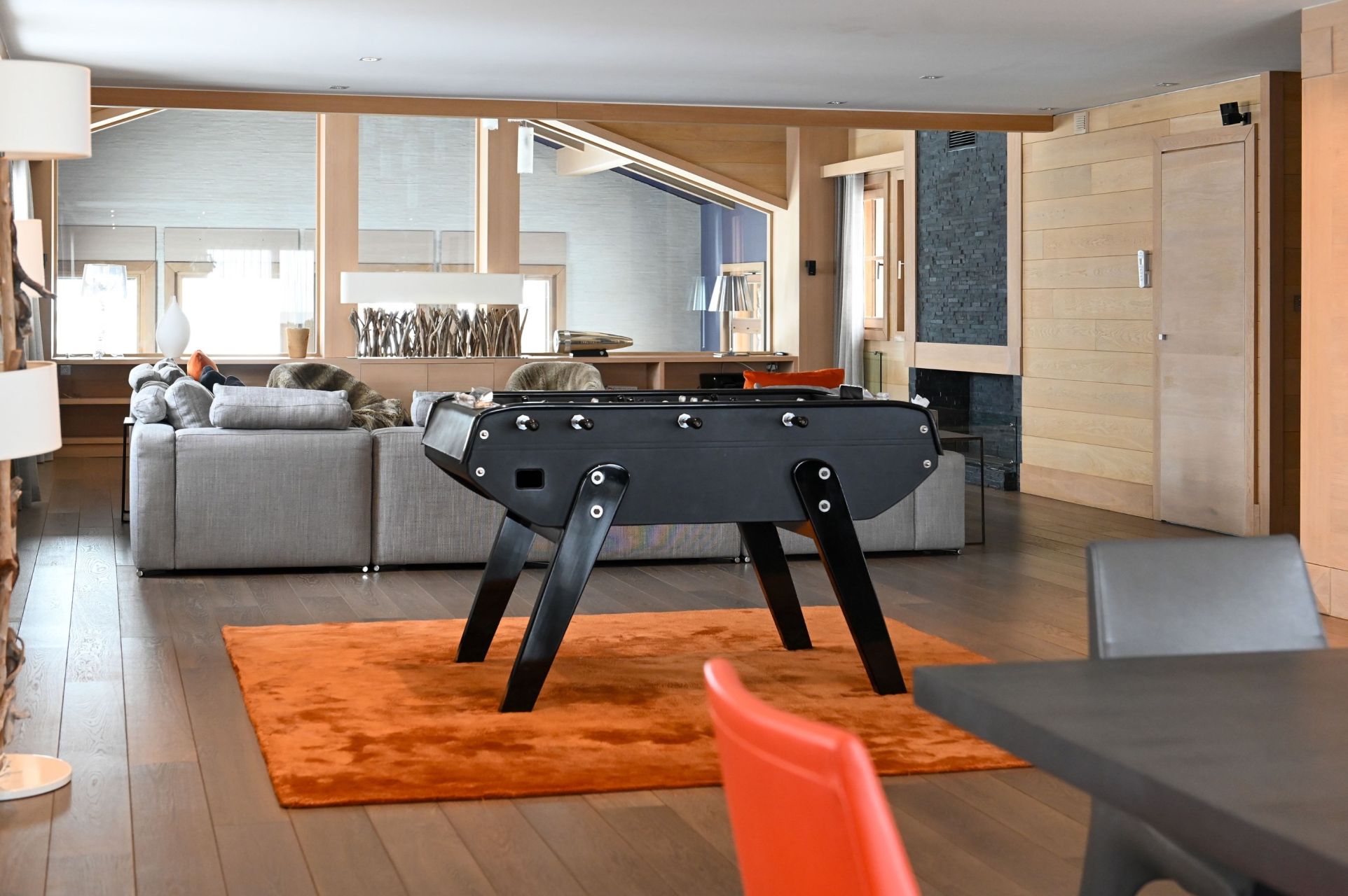 luxury chalet 12 Rooms for seasonal rent on COURCHEVEL (73120)