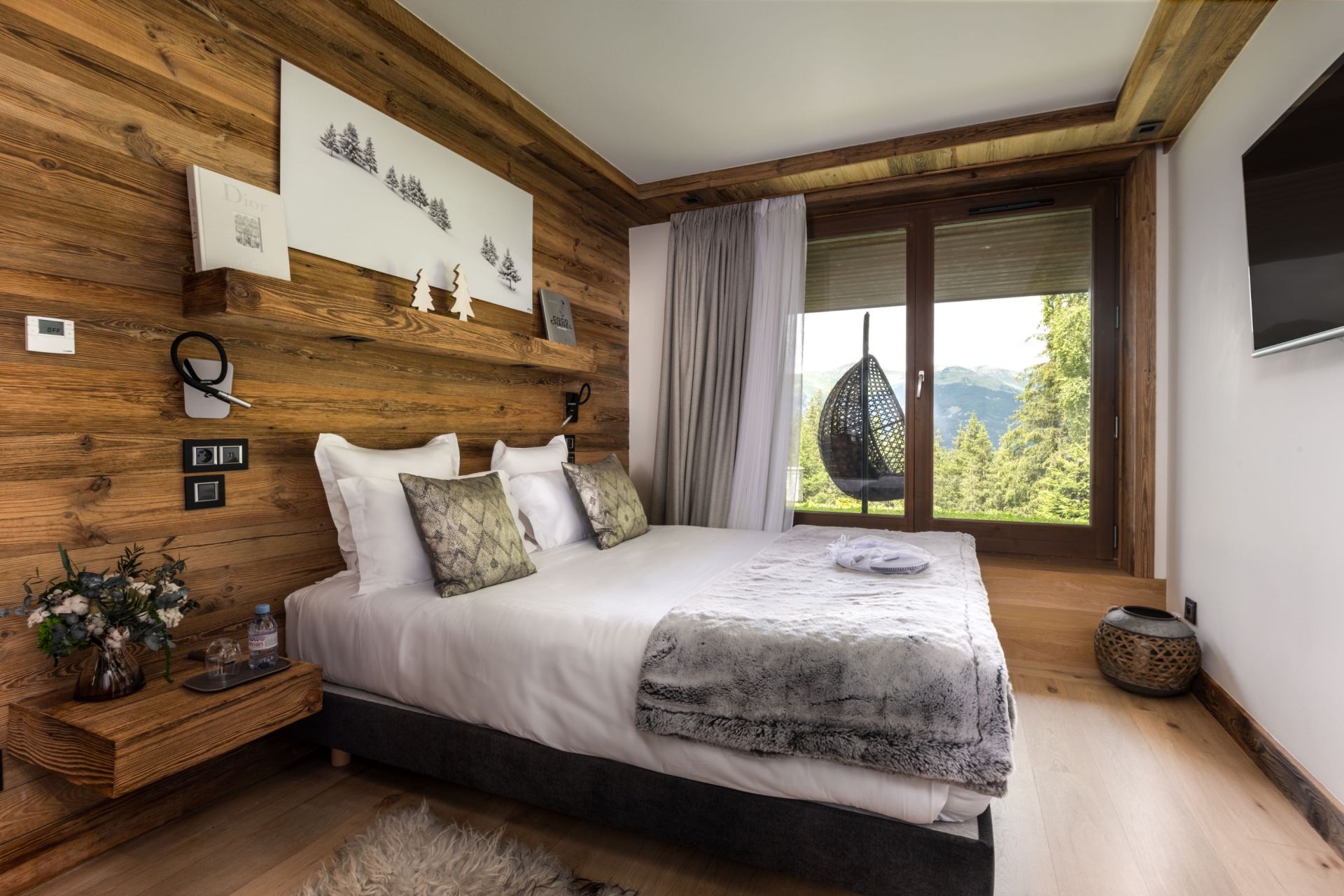 chalet de luxe 10 Pièces en location saisonnière sur COURCHEVEL (73120)
