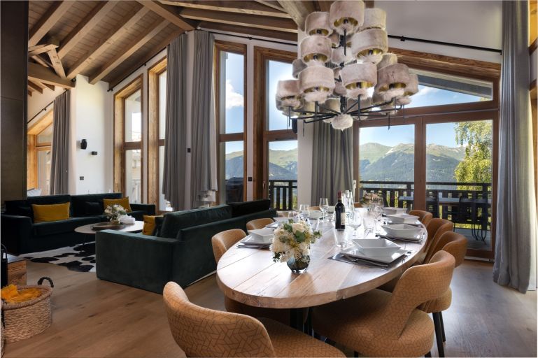 chalet de luxe 10 Pièces en location saisonnière sur COURCHEVEL (73120)