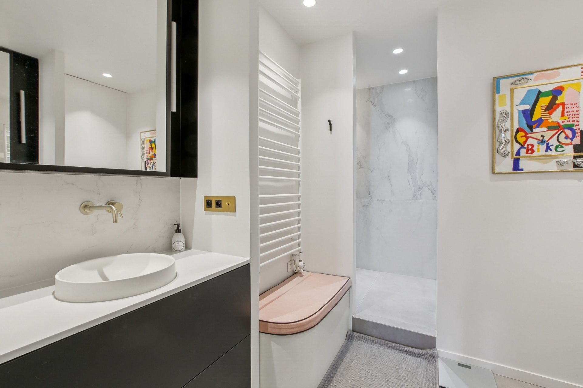 luxury apartment 3 Rooms for sale on NEUILLY SUR SEINE (92200)