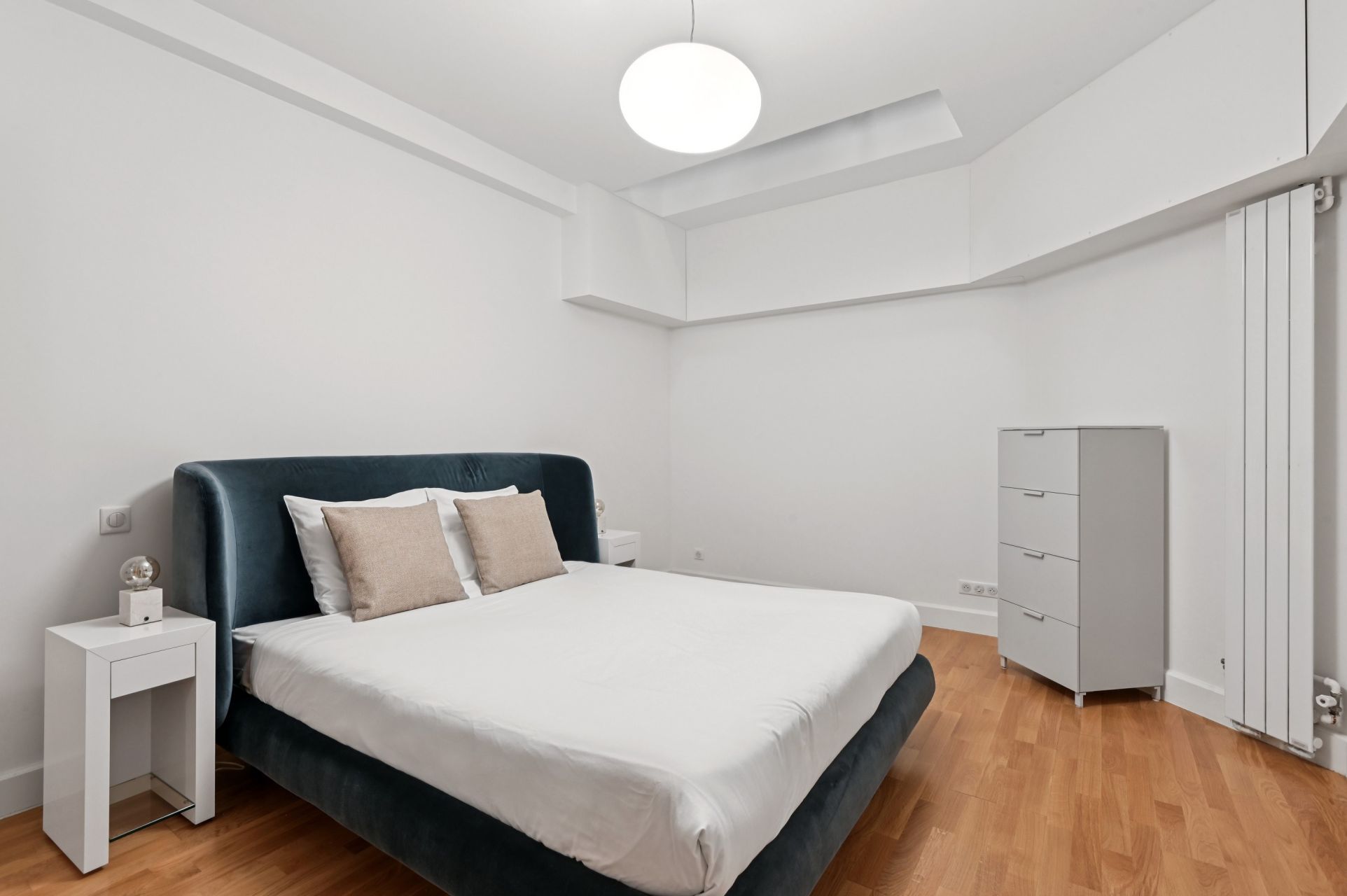 luxury apartment 2 Rooms for sale on PARIS (75016)