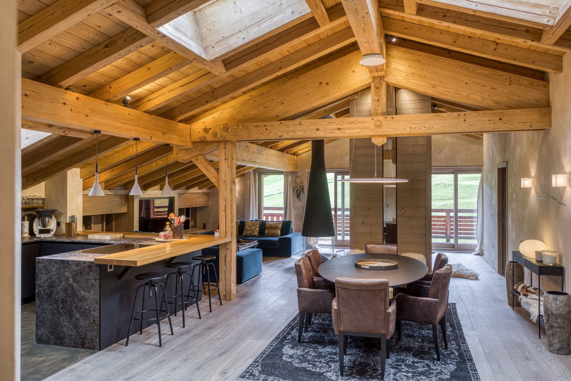 luxury apartment 5 Rooms for sale on MEGEVE (74120)