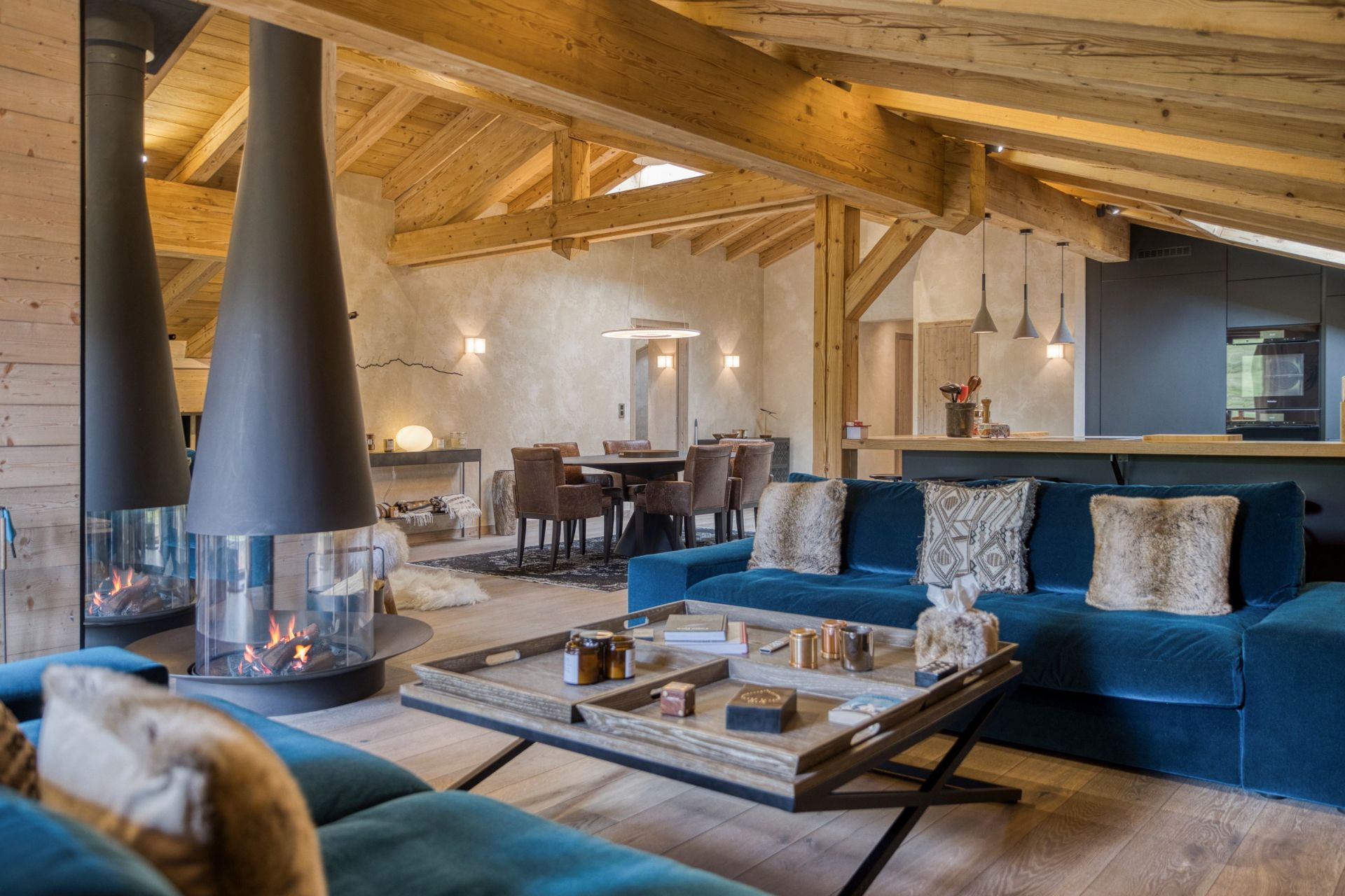 luxury apartment 5 Rooms for sale on MEGEVE (74120)