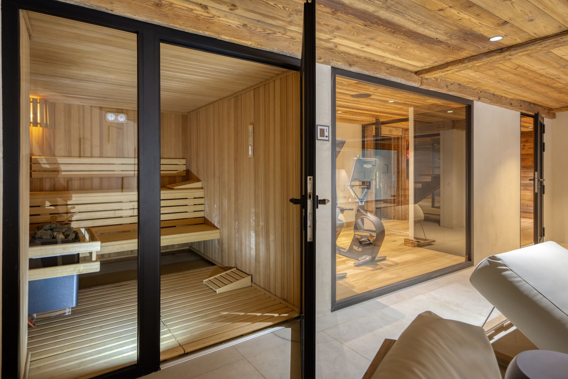 luxury chalet 7 Rooms for sale on MEGEVE (74120)