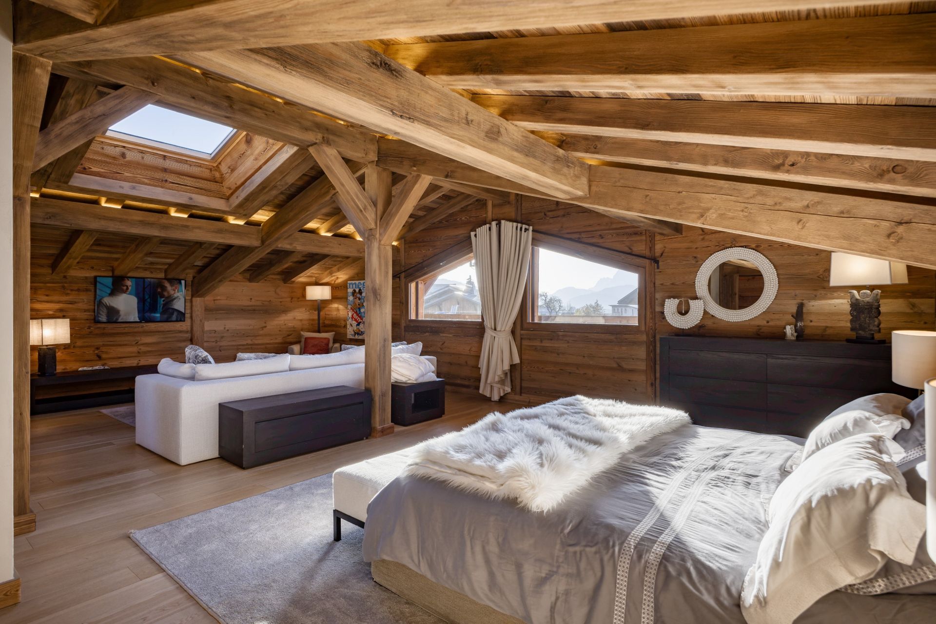 luxury chalet 7 Rooms for sale on MEGEVE (74120)