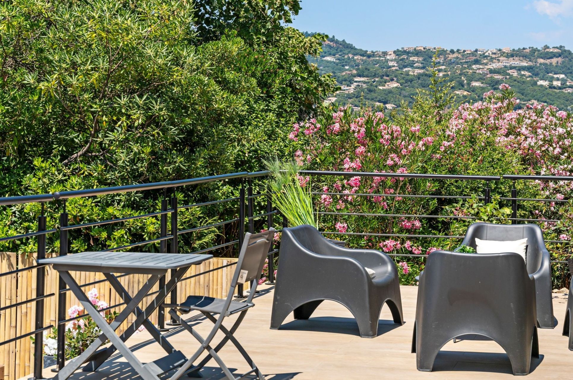 villa de luxe 6 Pièces en vente sur LES ADRETS DE L ESTEREL (83600)