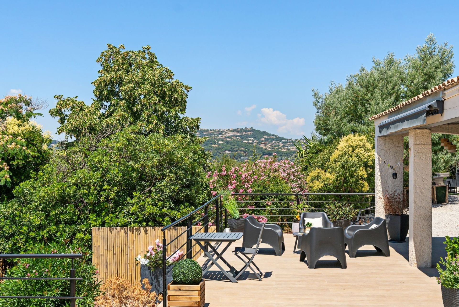 villa de luxe 6 Pièces en vente sur LES ADRETS DE L ESTEREL (83600)