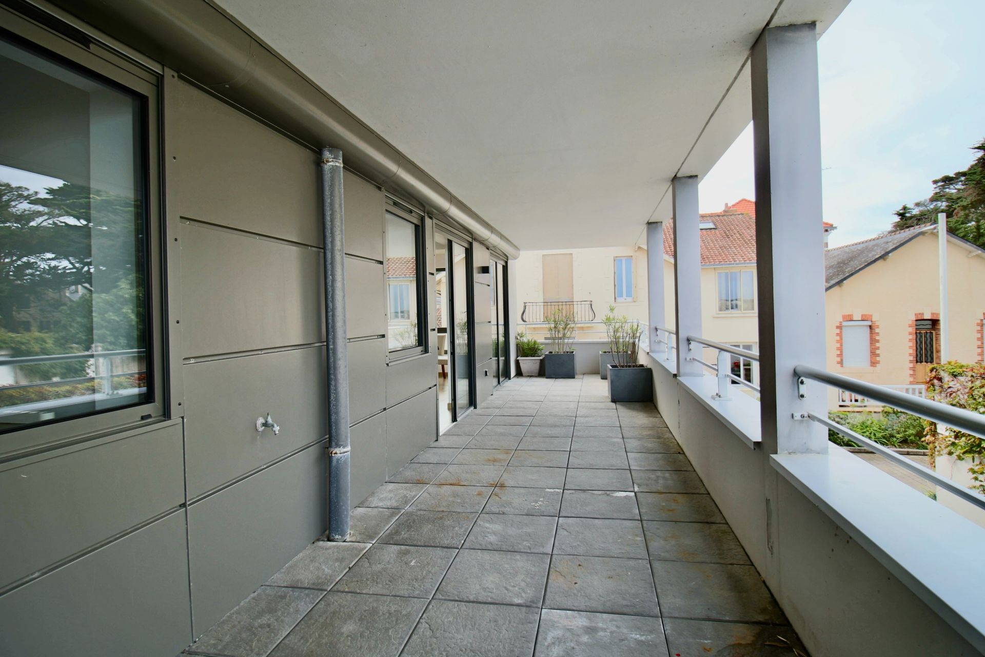 luxury apartment 4 Rooms for sale on PORNICHET (44380)