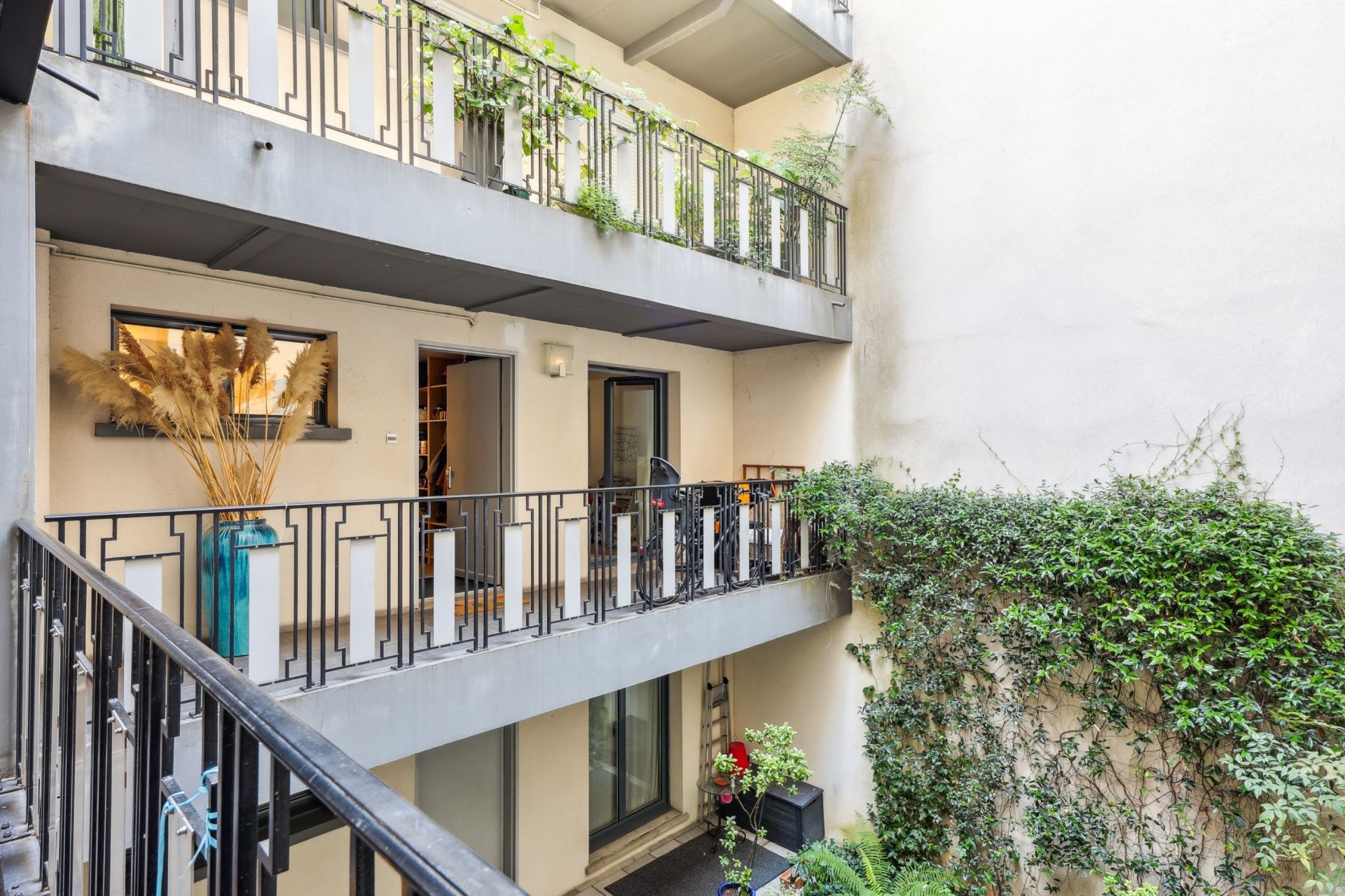 luxury apartment 3 Rooms for sale on PARIS (75010)