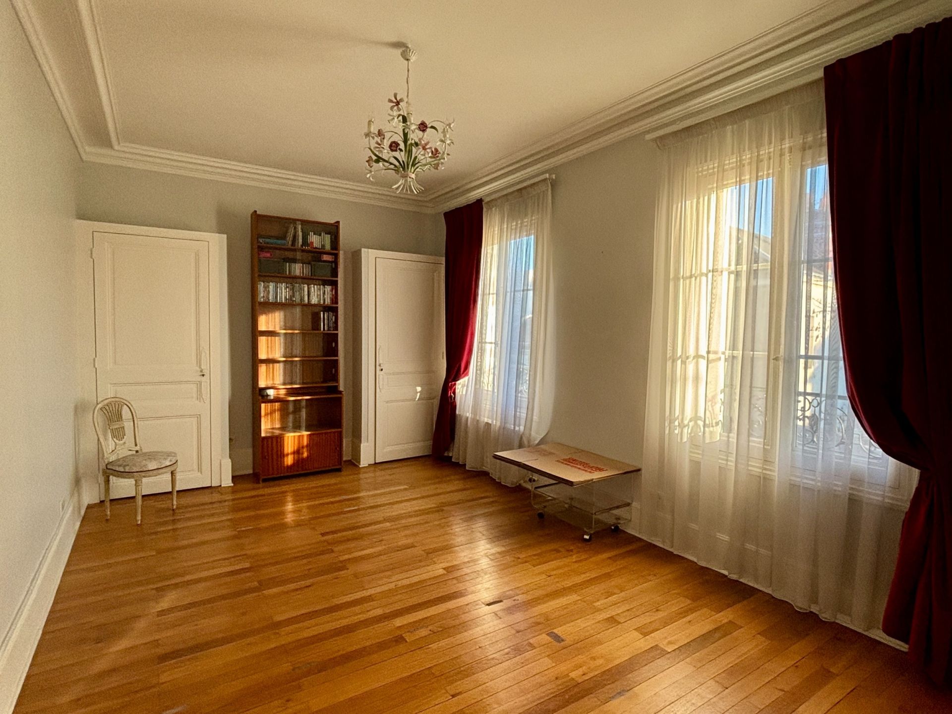 mansion (hôtel particulier) 14 Rooms for sale on TOURS (37000)