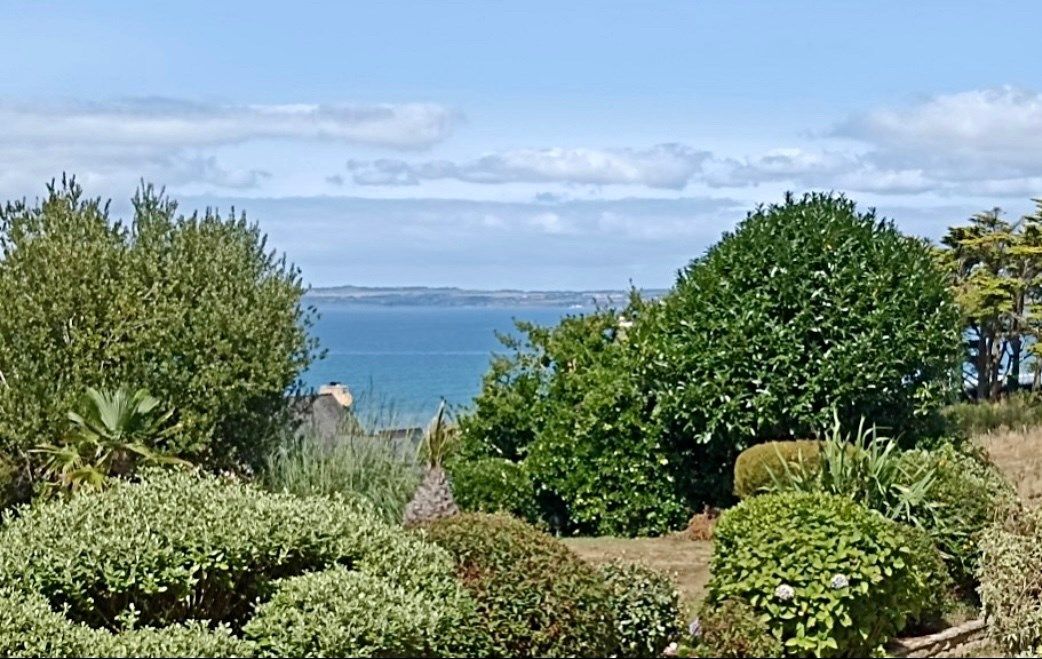 maison de luxe 7 Pièces en vente sur KERLAZ (29100)