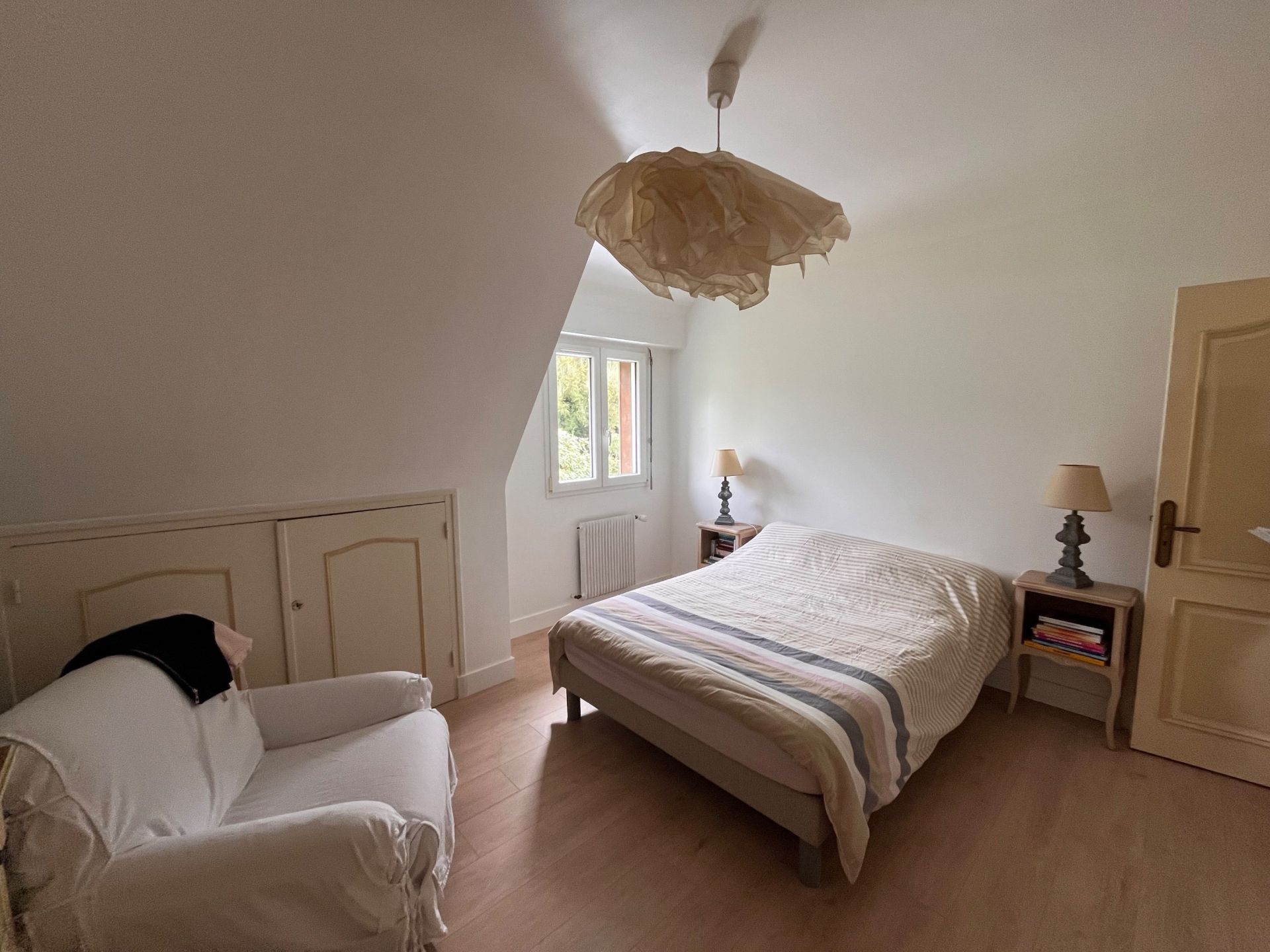 luxury house 7 Rooms for sale on KERLAZ (29100)