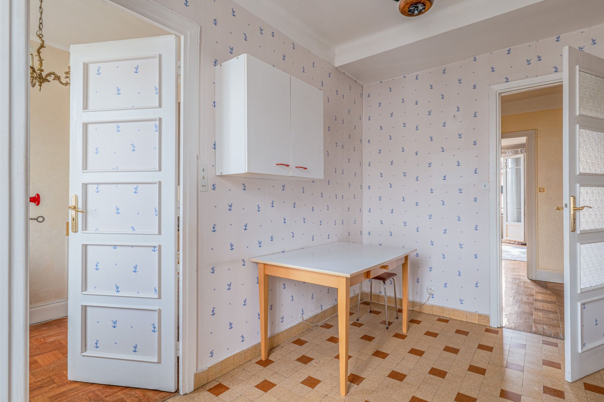 luxury apartment 4 Rooms for sale on LYON (69006)