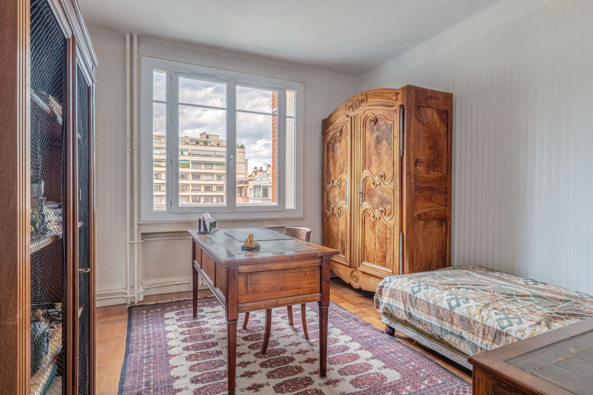 luxury apartment 4 Rooms for sale on LYON (69006)