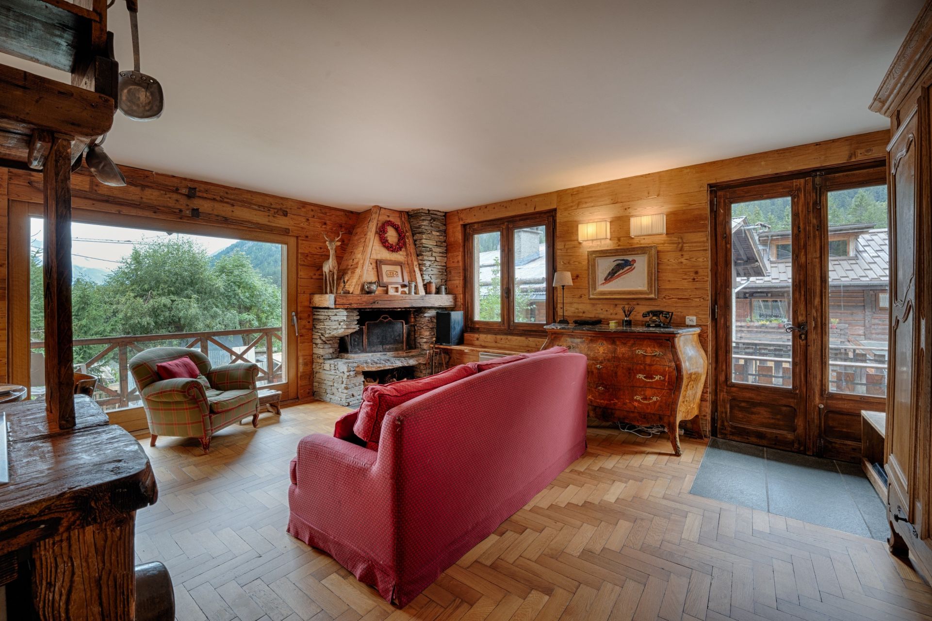 luxury apartment 4 Rooms for sale on CHAMONIX MONT BLANC (74400)