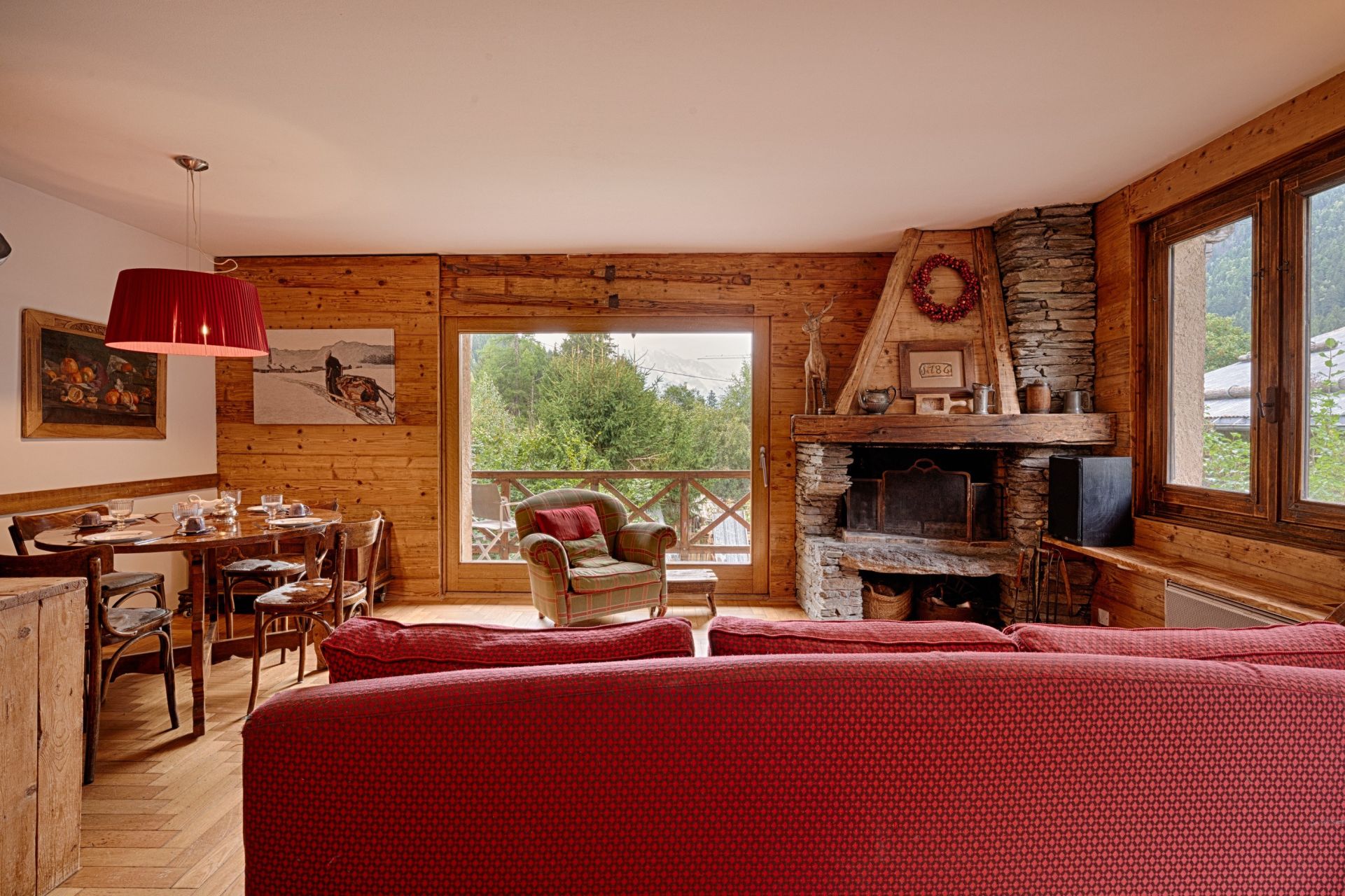 luxury apartment 4 Rooms for sale on CHAMONIX MONT BLANC (74400)