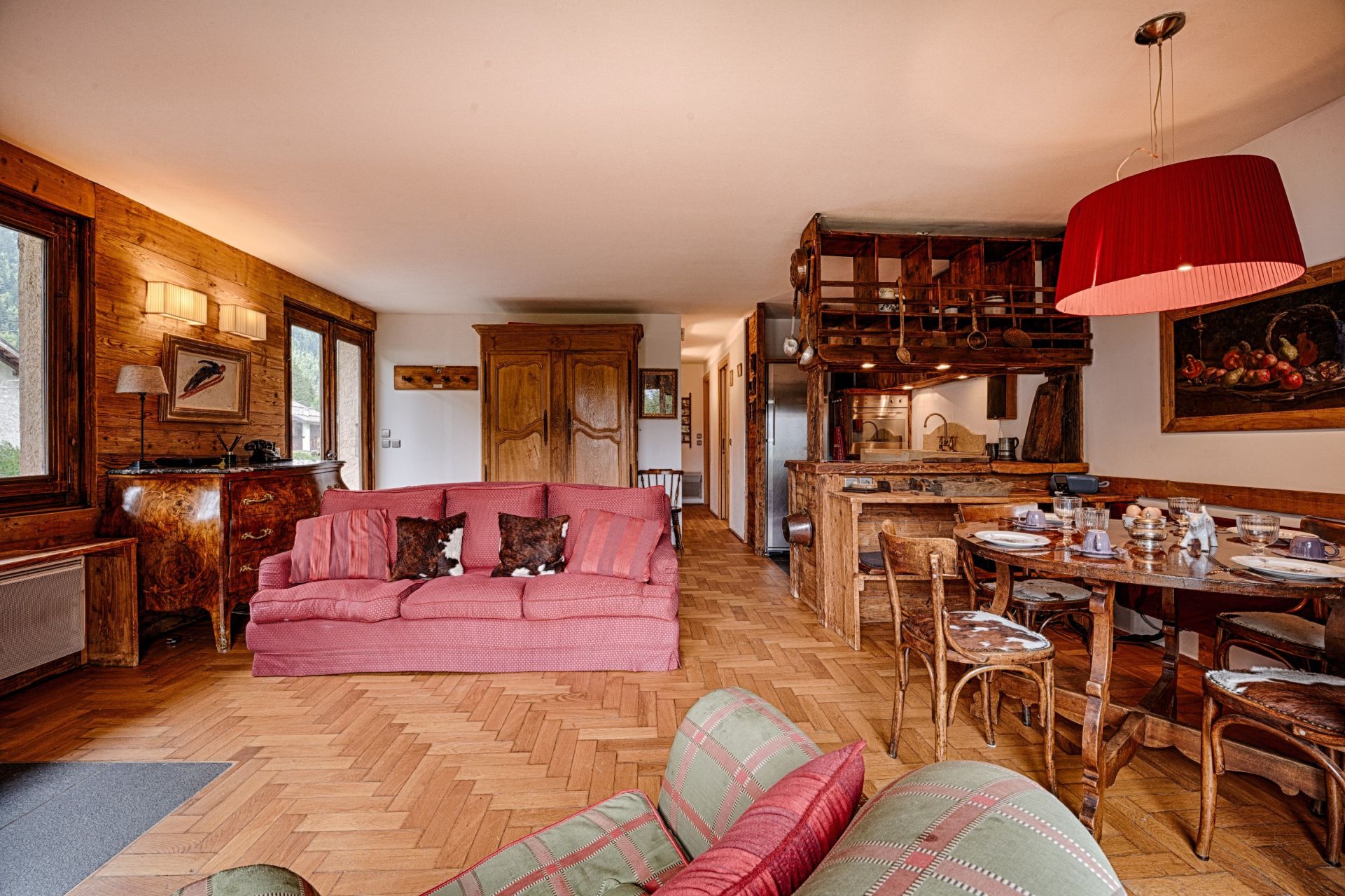 luxury apartment 4 Rooms for sale on CHAMONIX MONT BLANC (74400)