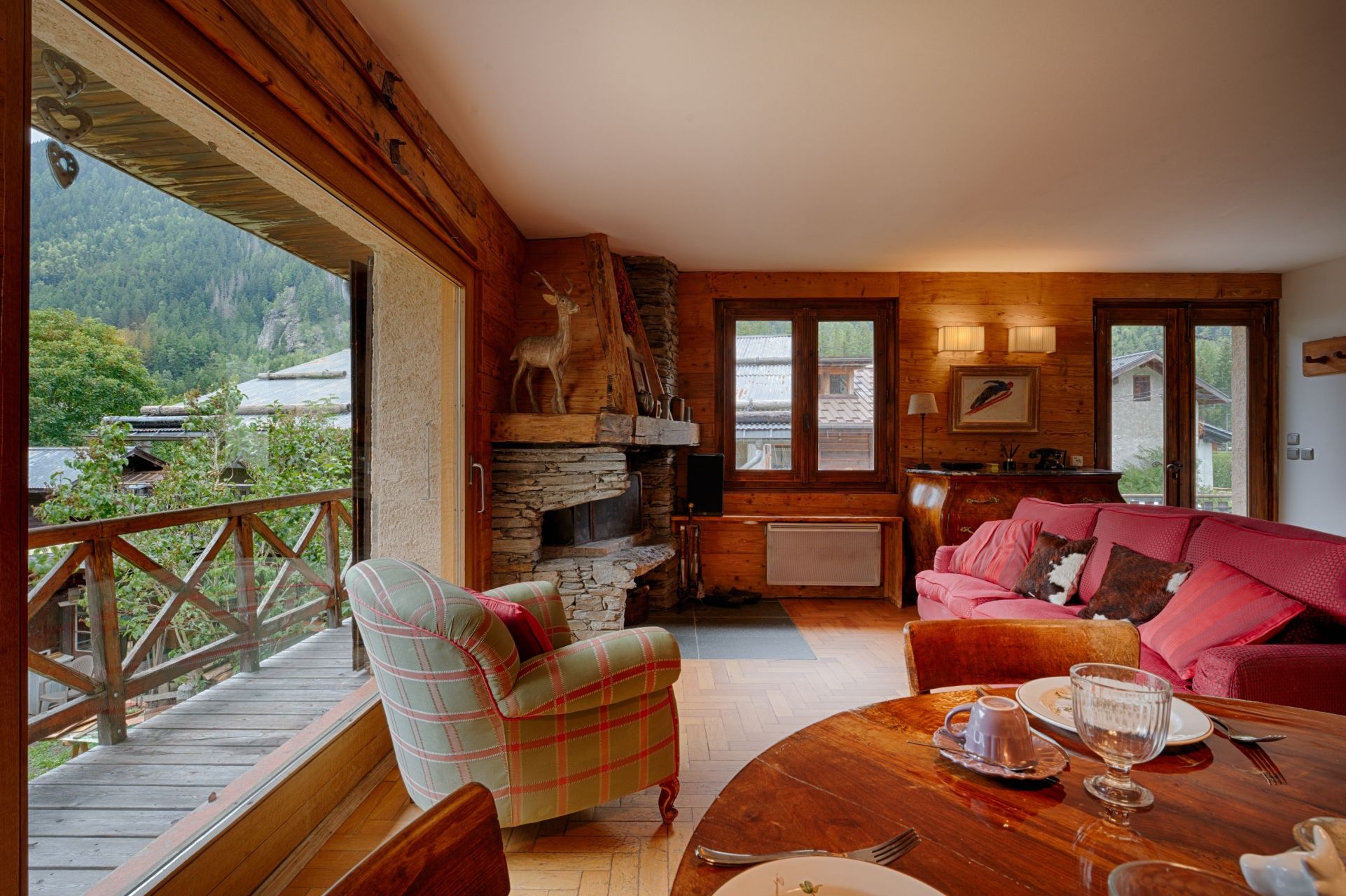 luxury apartment 4 Rooms for sale on CHAMONIX MONT BLANC (74400)