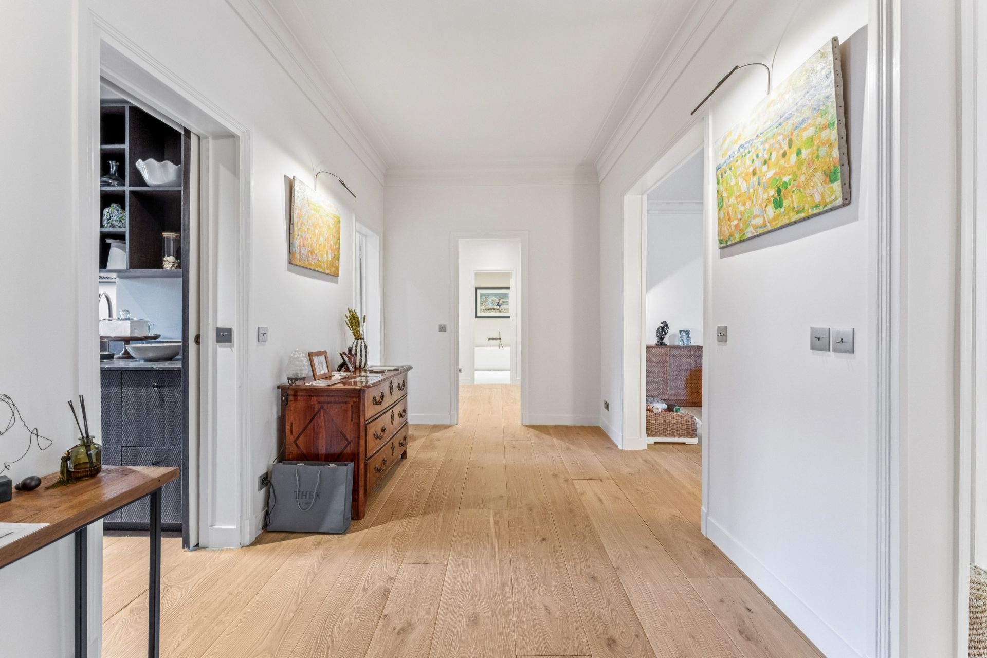 luxury apartment 4 Rooms for sale on NEUILLY SUR SEINE (92200)