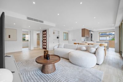 Sale Luxury apartment Cannes 4 Rooms 96 m²