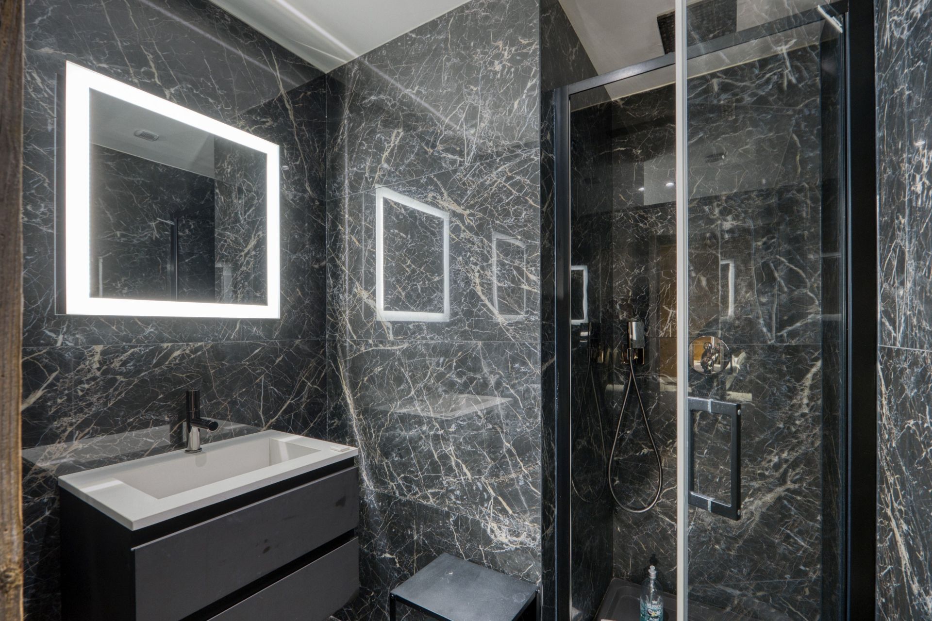 luxury apartment 4 Rooms for sale on MEGEVE (74120)