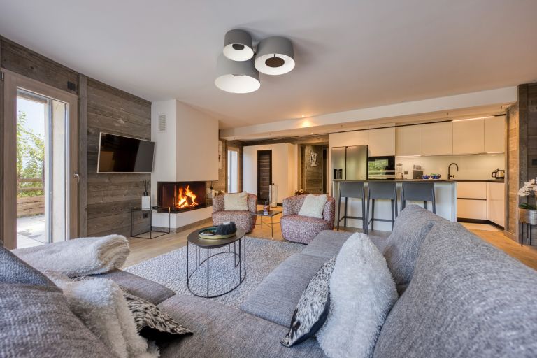 luxury apartment 4 Rooms for sale on MEGEVE (74120)